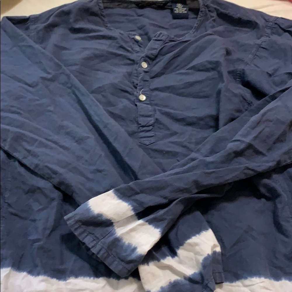 dark blue with white tye dye american eagle top